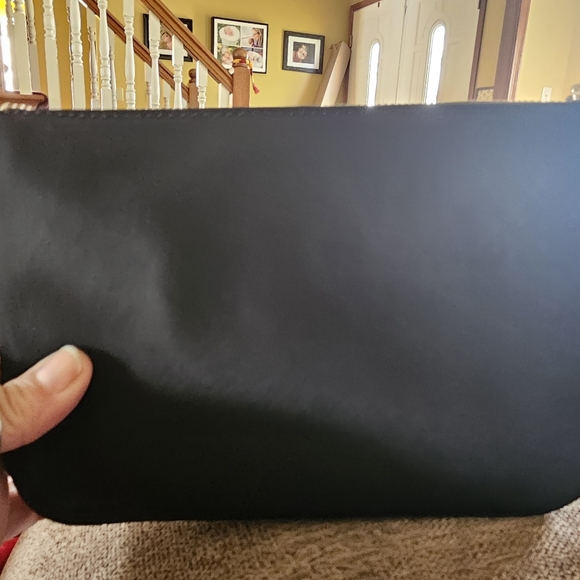 NWT Kate Spade Chelsea Medium Wristlet - Picture 9 of 9